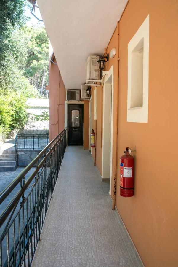 Empress Corfu Apartment Perama  Exterior foto