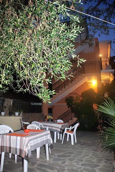 Empress Corfu Apartment Perama  Exterior foto